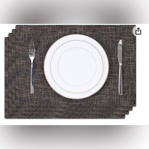 Brand new Placemats by Kevin Textile Set of 4 Heat Resistant